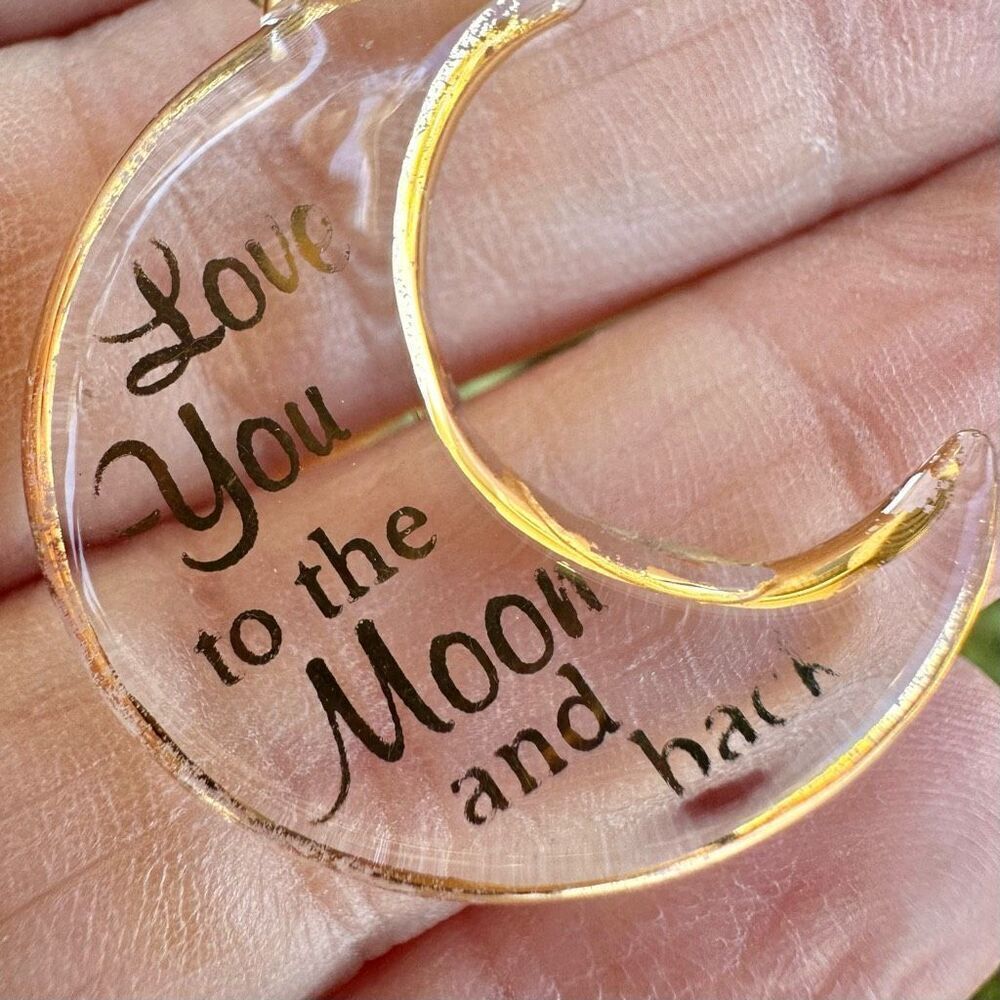 "Love You to the Moon and back” moon pendant necklace - Picture 6 of 6